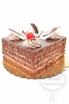 Black Forest Square 6 Inch Deluxe Cake
