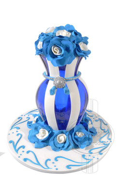Exquisite Vase 01