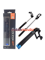 Locust 80cm Bluetooth Selfie Stick