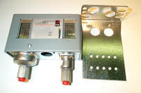 Johnson Controls P70MA-29 Spst Dual# Control 20"-100# 100-425