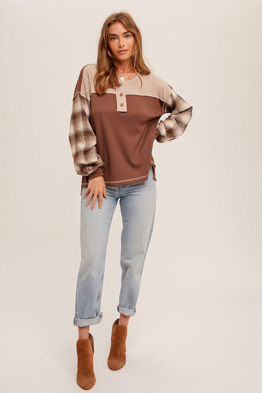 Top With Heat Set Pleated Pannel On The Back
