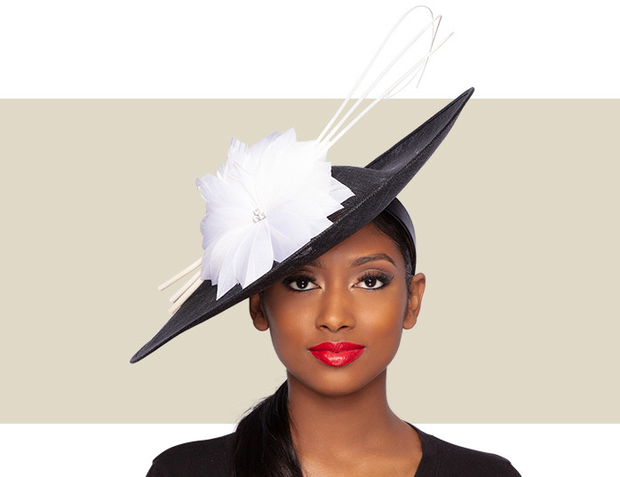 ARIA FASCINATOR HAT - Black and White - Gold Coast Couture