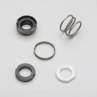 Bell & Gossett Seal kit For B&G Pumps With 186865 Bearing assemblies. Seal kits preVent the Pump from leaking Water at the Pump Shaft. It is recommend to order a new Pump Cover Gasket when replacing the Seal kit as it necessary to replace it each time the Pump is opened For maintenance.