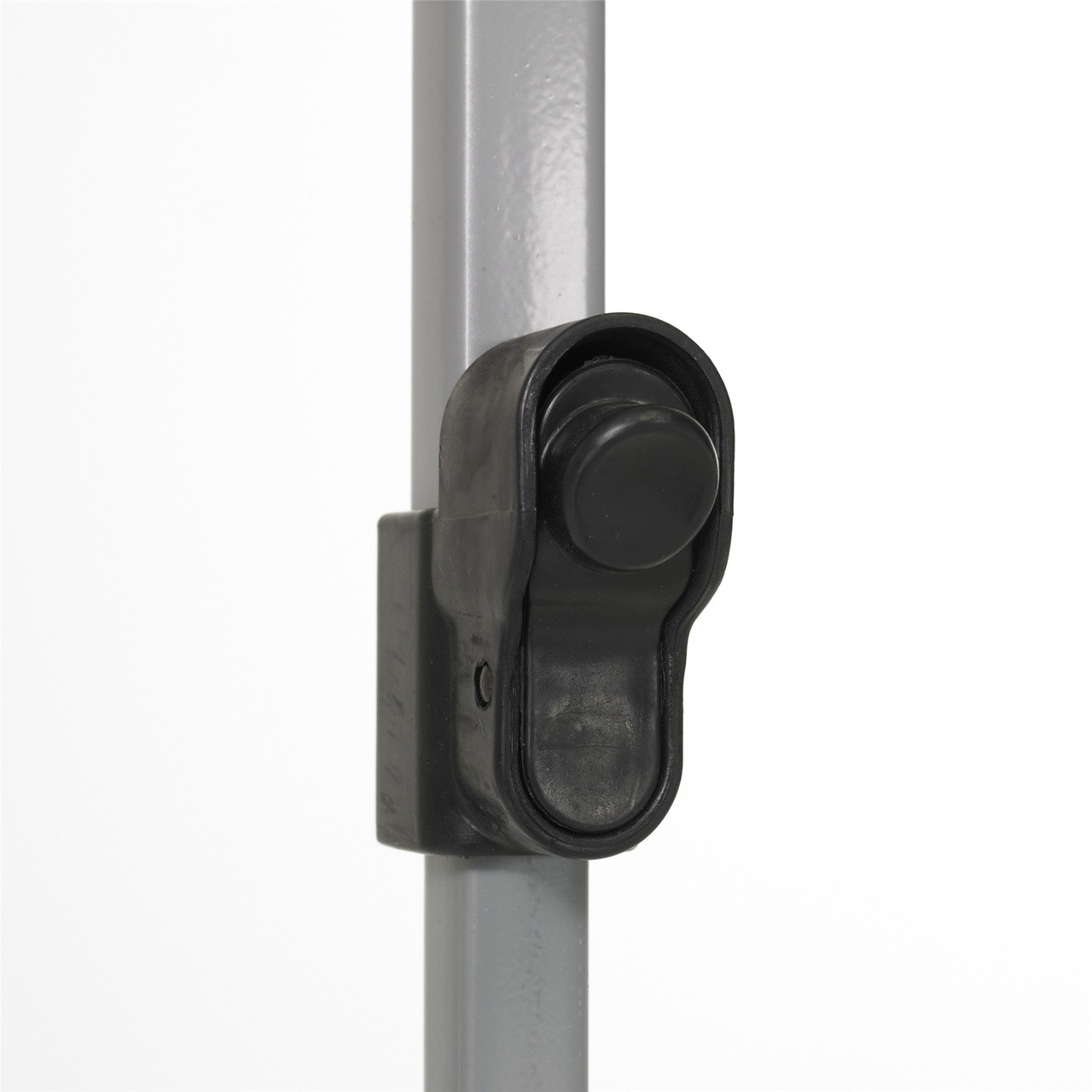 Close up view of the adjustable height latch on the Wenzel Smartshade Screen House