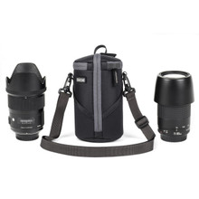 Lens Case Duo 15 is a camera lens holder bag designed to carry select lenses without a lens hood.