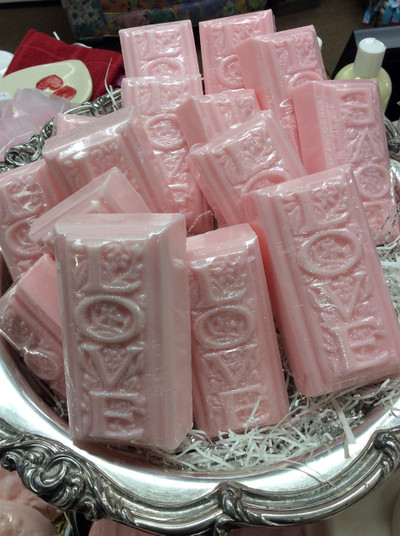 Love Soap Bar in Pink (SEA-LOV)