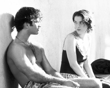 Winona Ryder & Johnathon Schaech in How to Make an American Quilt Poster and Photo