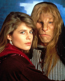 Ron Perlman & Linda Hamilton in Beauty and the Beast (1987) Poster and Photo