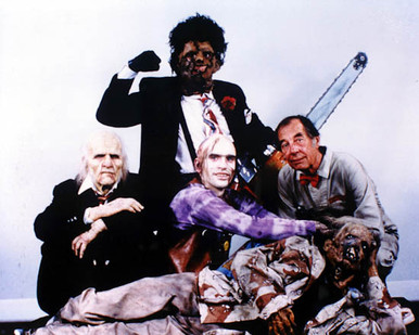 Cast of The Texas Chainsaw Massacre 2 Poster and Photo