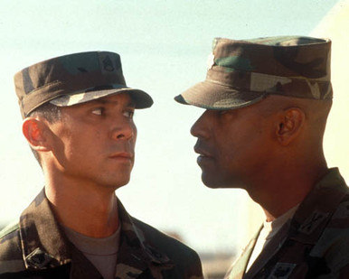 Denzel Washington & Lou Diamond Phillips in Courage Under Fire Poster and Photo