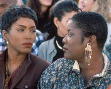 Loretta Devine & Angela Bassett in Waiting to Exhale Poster and Photo