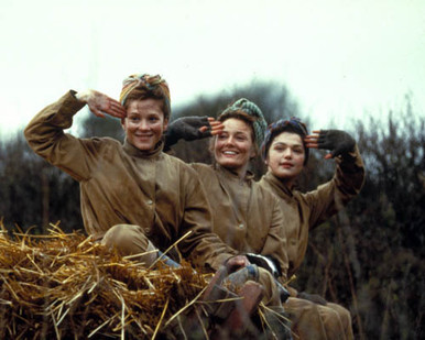 Catherine McCormack & Anna Friel in The Land Girls Poster and Photo