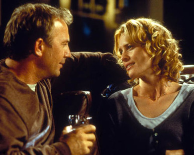 Kevin Costner & Robin Wright Penn in Message in a Bottle Poster and Photo