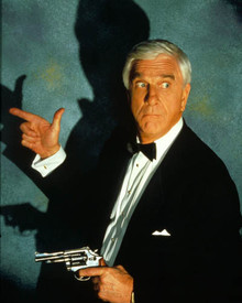 Leslie Nielsen in Naked Gun 2 1/2 : The Smell of Fear Poster and Photo
