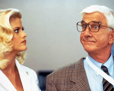 Leslie Nielsen & Anna Nicole Smith in Naked Gun 33 1/3 : The Final Insult Poster and Photo