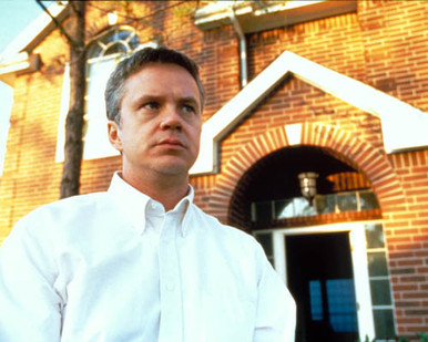 Tim Robbins in Arlington Road Poster and Photo