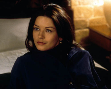 Catherine Zeta Jones in Entrapment Poster and Photo