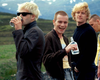 Ewan McGregor & Jonny Lee Miller in Trainspotting Poster and Photo