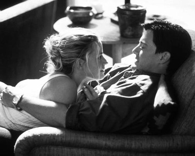 Kyle MacLachlan & Elisabeth Shue in The Trigger Effect Poster and Photo