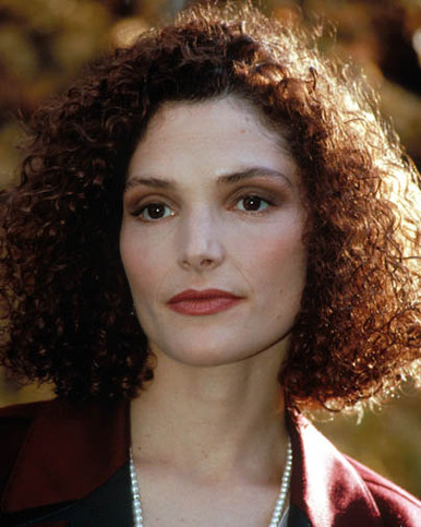 Mary Elizabeth Mastrantonio in White Sands Poster and Photo