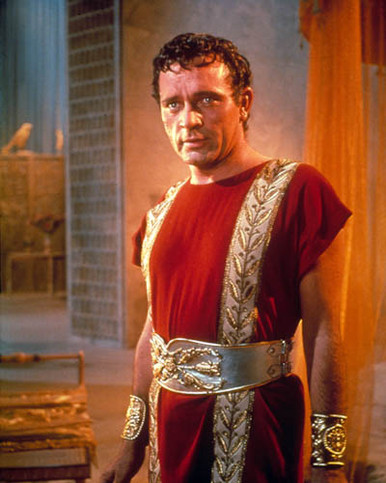 Richard Burton in Cleopatra (1963) Poster and Photo