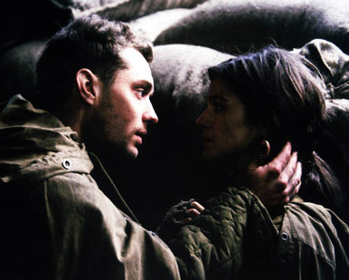 Jude Law & Rachel Weisz in Enemy at the Gates Poster and Photo