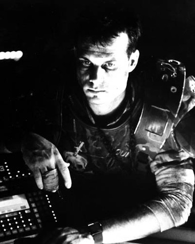 Bill Paxton in Aliens Poster and Photo