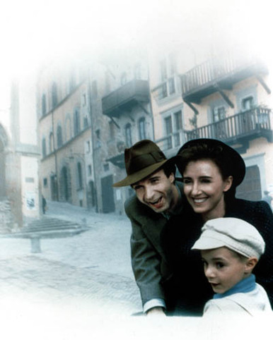 Roberto Benigni in Life is Beautiful a.k.a. La Vita e Bella Poster and Photo