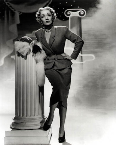 Marlene Dietrich in Stage Fright a.k.a. Le grand alibi (Alfred Hitchcock) Poster and Photo