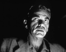 Billy Bob Thornton in The Man Who Wasn't There Poster and Photo