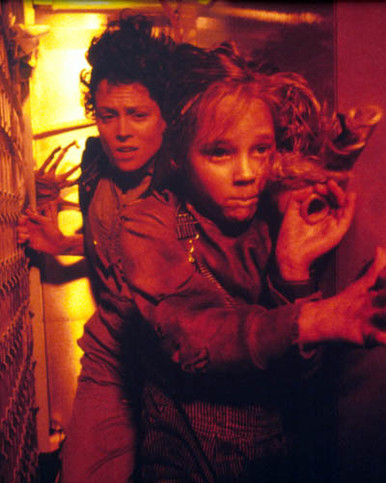 Sigourney Weaver & Carrie Henn in Aliens Poster and Photo