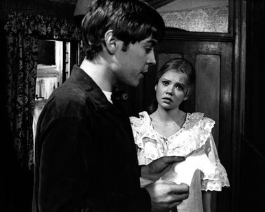 Hayley Mills & Hywel Bennett in The Family Way Poster and Photo