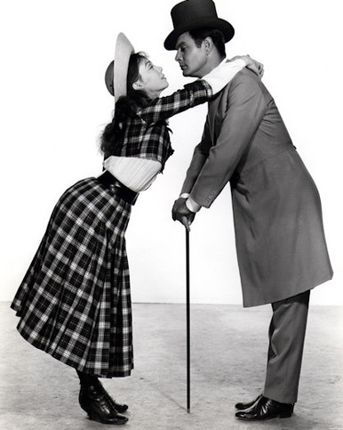 Louis Jourdan & Leslie Caron in Gigi Poster and Photo