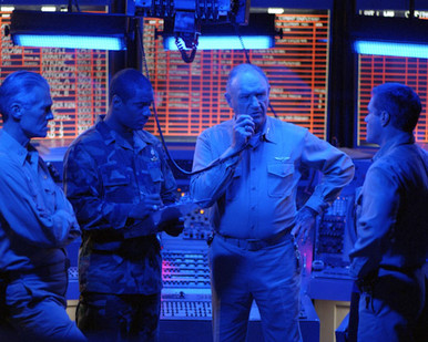 Gene Hackman in Behind Enemy Lines Poster and Photo