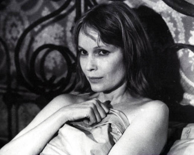 Mia Farrow in Shadows and Fog Poster and Photo