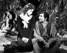 Robert Newton & Maureen O'Hara in Jamaica Inn (Alfred Hitchcock) Poster and Photo