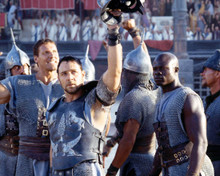 Russell Crowe & Djimon Hounsou in Gladiator (2000) Poster and Photo