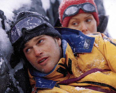 Chris O'Donnell & Robin Tunney in Vertical Limit Poster and Photo