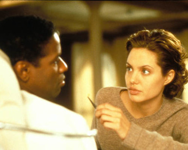 Denzel Washington & Angelina Jolie in The Bone Collector Poster and Photo