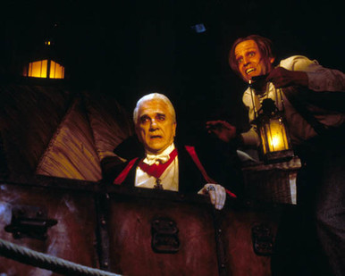 Leslie Nielsen & Peter MacNicol in Dracula : Dead and Loving It Poster and Photo