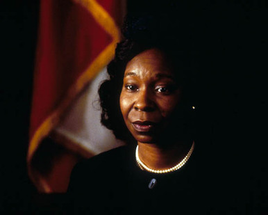 Whoopi Goldberg in Ghosts of the Mississippi aka Ghosts from the past Poster and Photo