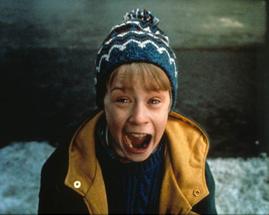 Macaulay Culkin in Home Alone 2: Lost in New York Poster and Photo