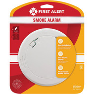 First Alert Battery Operated 9V Photoelectric Slim Round Smoke Alarm