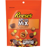 Reese's Chocolate  Peanutbutter & Pretzel 4 Oz. Snack Mix