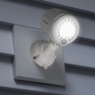 Mr. Beams XT 200-Lumen White Motion Sensing_Dusk-To-Dawn Spotlight Outdoor Battery Operated LED Light Fixture