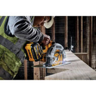 DEWALT 20V MAX Brushless 7-1/4 In. Cordless Circular Saw with FLEXVOLT Advantage (Tool Only)