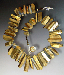 Iridescent Quartz Collar: Gold/Bronze