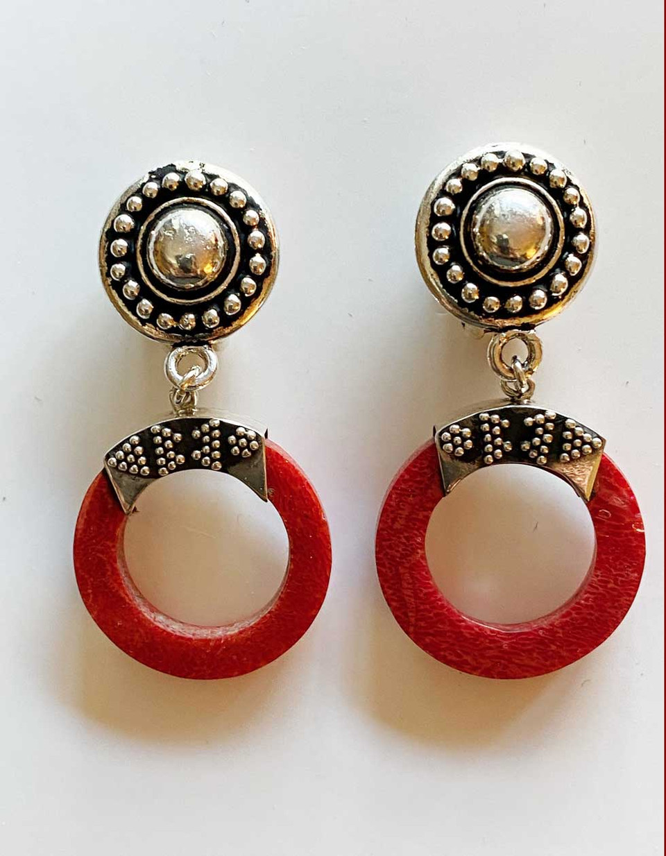 Beautiful and Most Trendy Red Earrings For Girls and Women at Best Price In  Bangladesh | Othoba.com