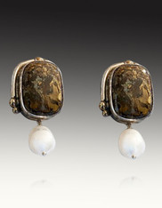 BRAND NEW-Amy Kahn Russell Bronzite Pearl Dangle Clip/post Earrings