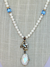Large white Baroque Pearl crowned with blue topaz on a freshwater pearl, Swarovksi Crystal 24K vermeil Station Chain